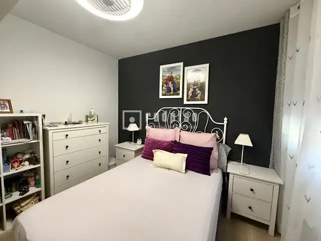Bedroom of Flat for sale in Madrid  with Air Conditioner, Heating and Private garden