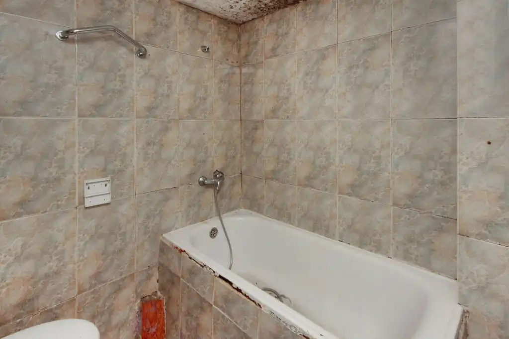Bany de Pis en venda en L'Hospitalet de Llobregat