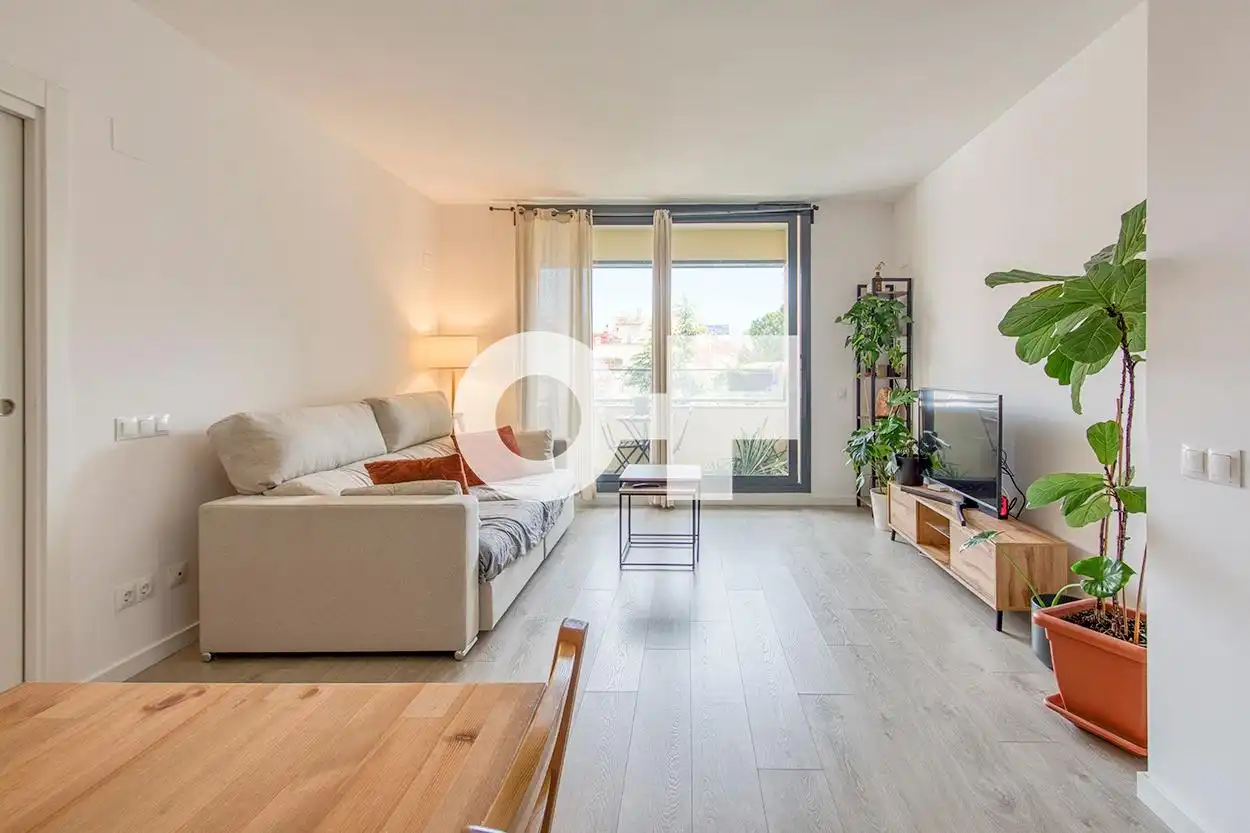 Sala d'estar de Pis en venda en Badalona amb Aire condicionat, Parquet i Terrassa