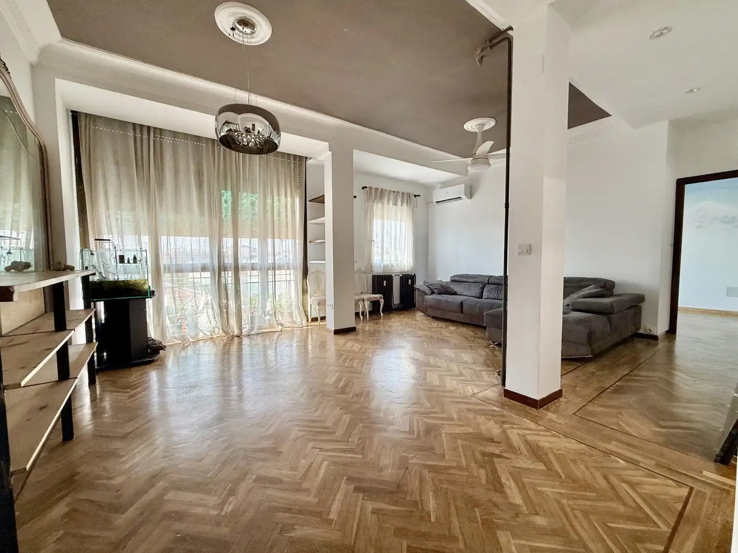 Wohnung zur Miete in Calle de Antonio López, Moscardó