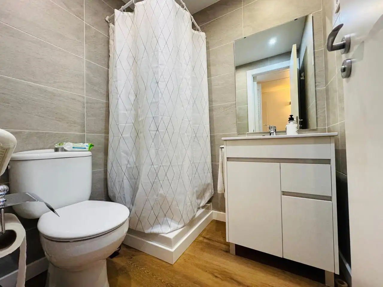 Baño de Piso en venta en Sabadell con Aire acondicionado, Calefacción y Parquet