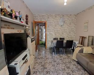 Sala d'estar de Pis en venda en Sant Boi de Llobregat amb Aire condicionat