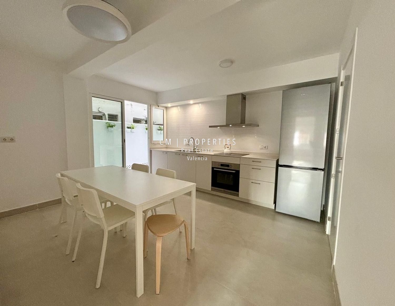 Exterior view of Flat for sale in  Valencia Capital  with Air Conditioner, Heating and Terrace
