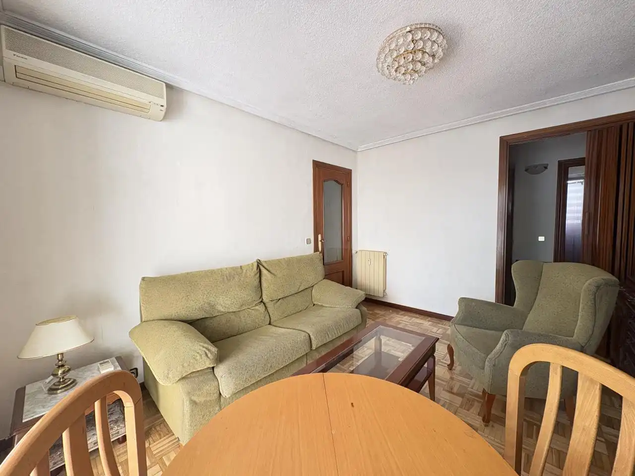 Wohnzimmer von Wohnung zur Miete in Madrid mit Klimaanlage, Heizung und Parkett