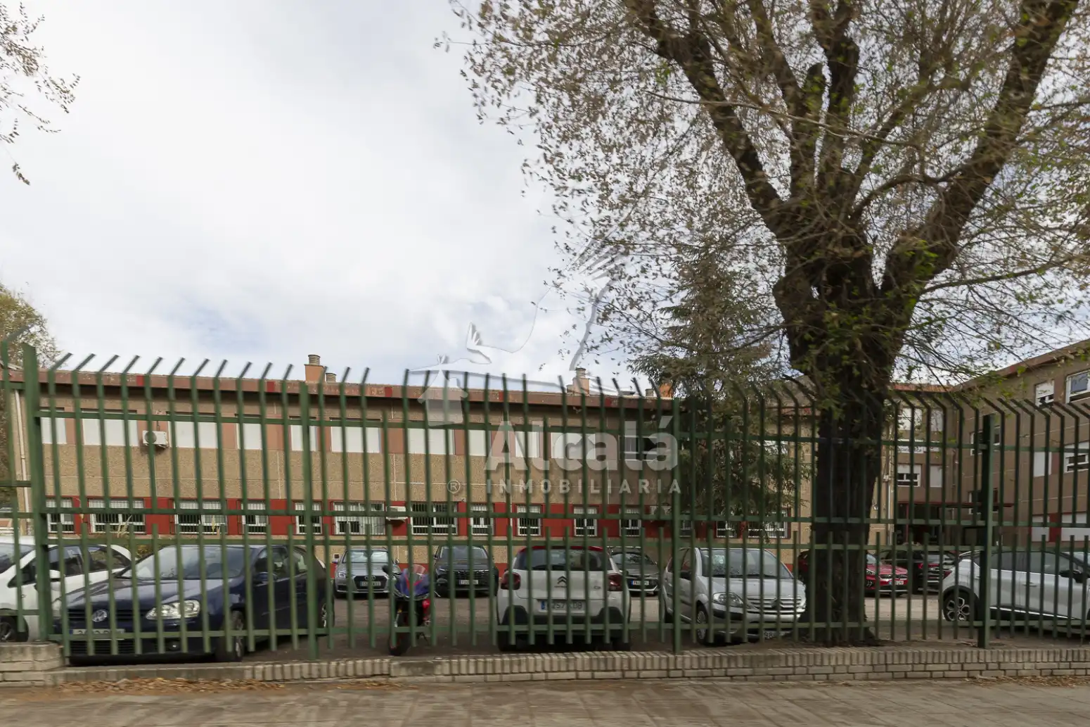 Vista exterior de Piso en venta en Coslada con Aire acondicionado, Calefacción y Jardín privado