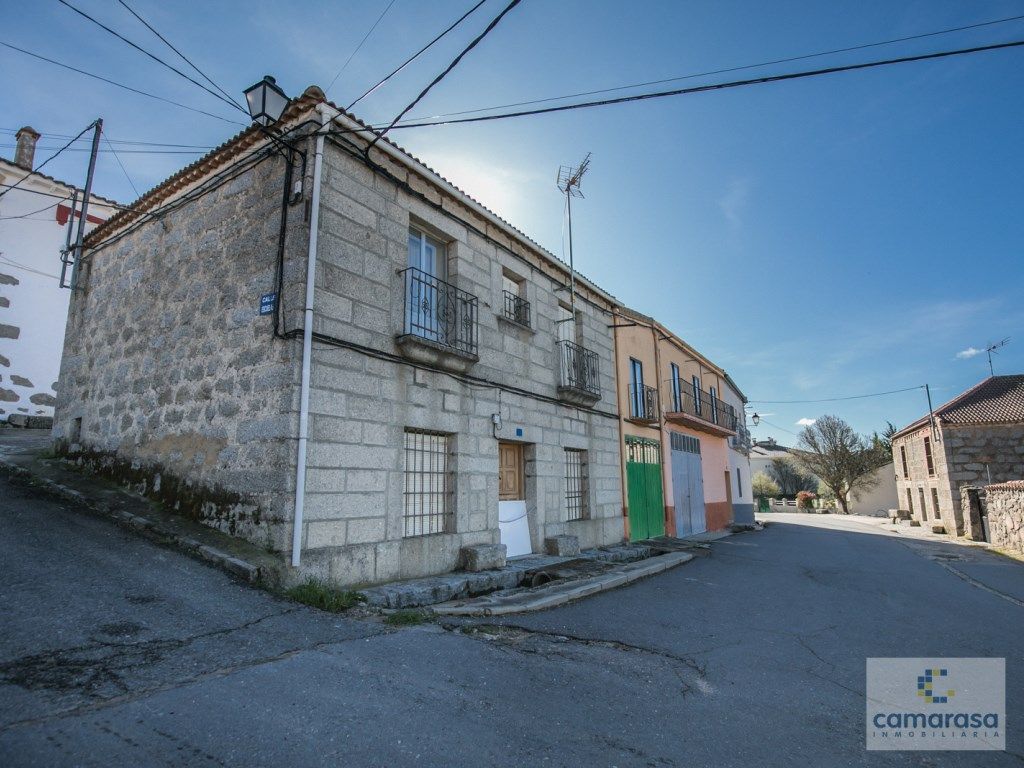 Exterior view of Country house for sale in Amavida