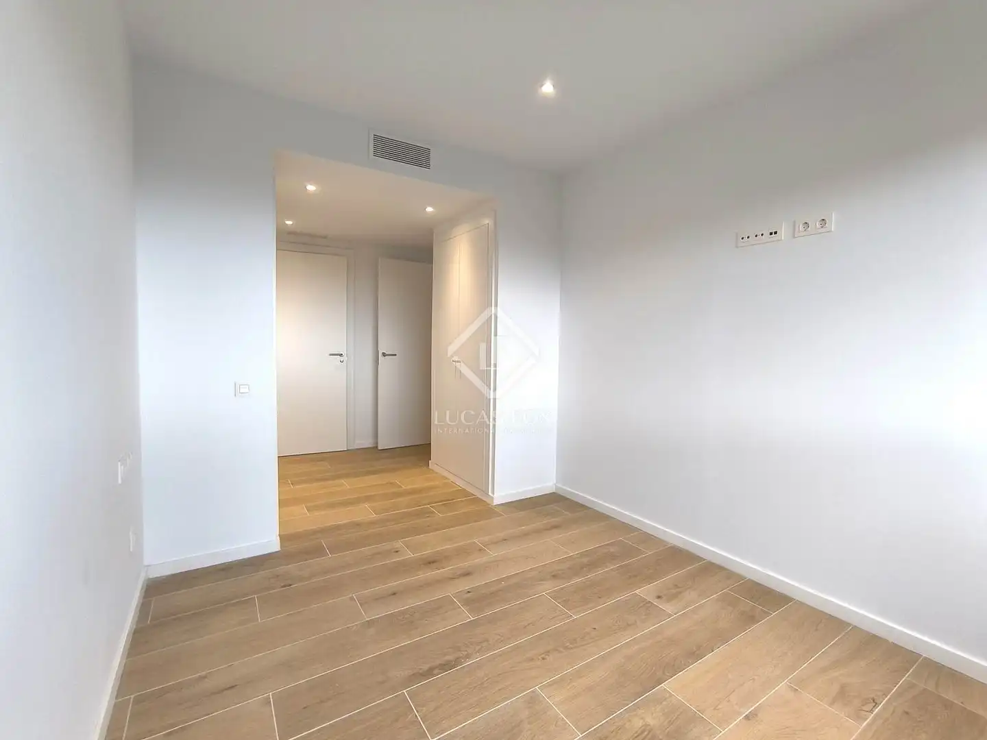 Flat with pool to rent in Finestrelles, imagen 16