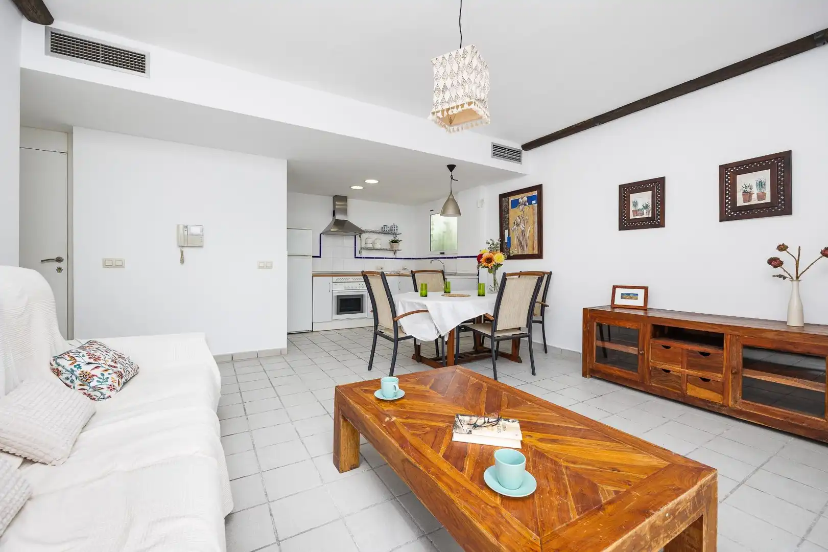 Sala d'estar de Planta baixa en venda en Orihuela amb Jardí privat, Terrassa i Piscina comunitària