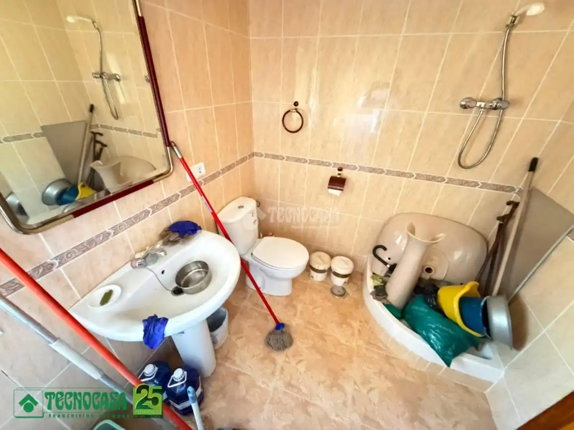 Bathroom of Houses for sale in Piedrabuena