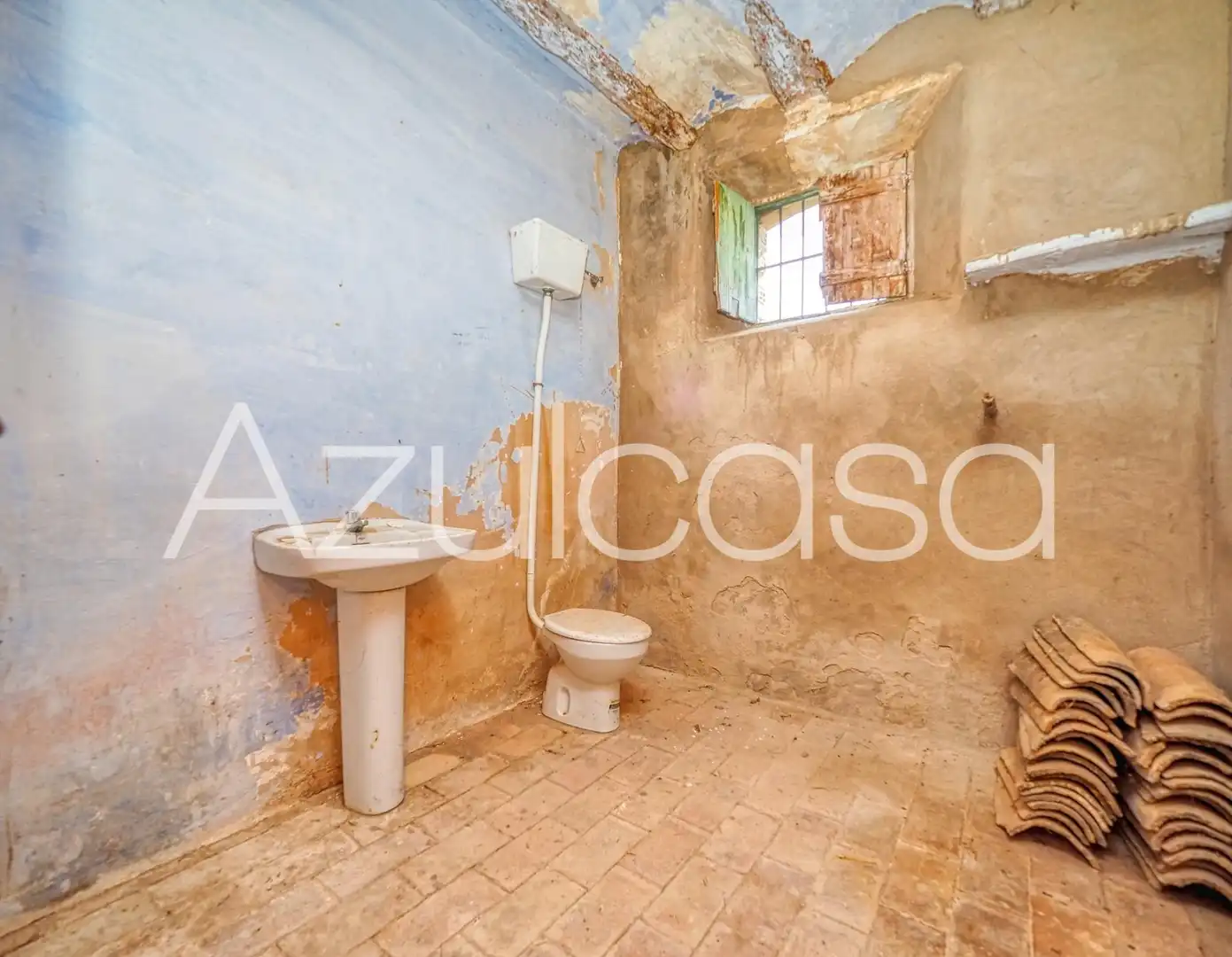Bathroom of Country homes for sale in Banyeres de Mariola