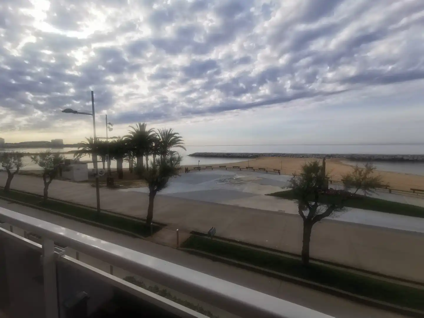Außenansicht von Wohnungen zum Verkauf in Calonge i Sant Antoni mit Klimaanlage, Terrasse und Möbliert