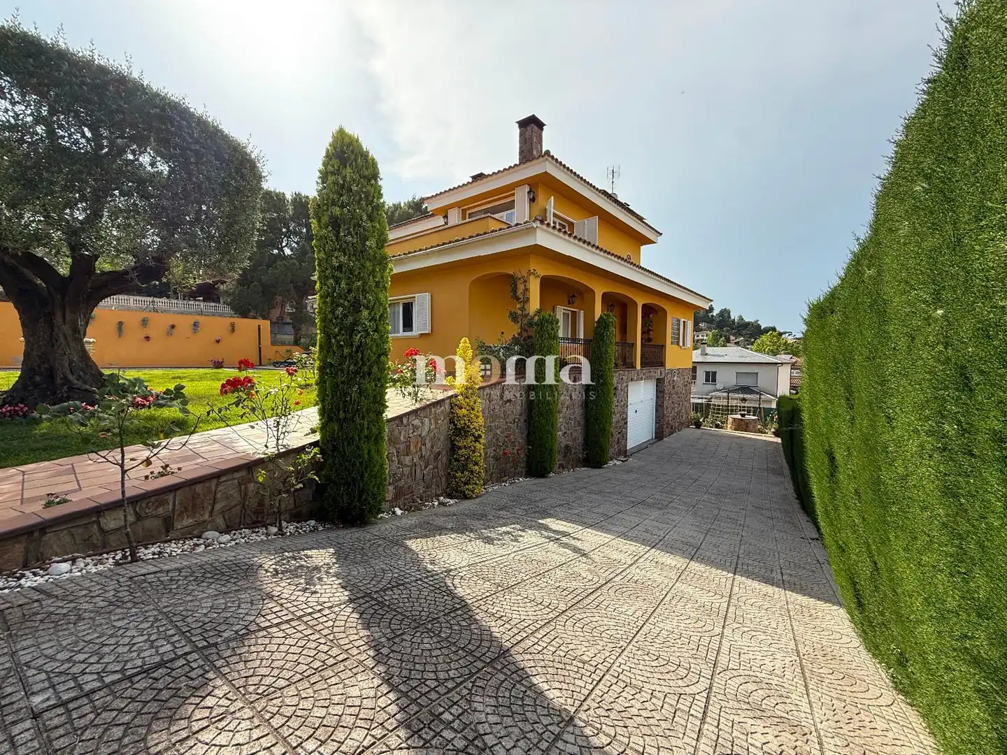 Vista exterior de Casa o xalet en venda en Montornès del Vallès amb Aire condicionat, Calefacció i Jardí privat