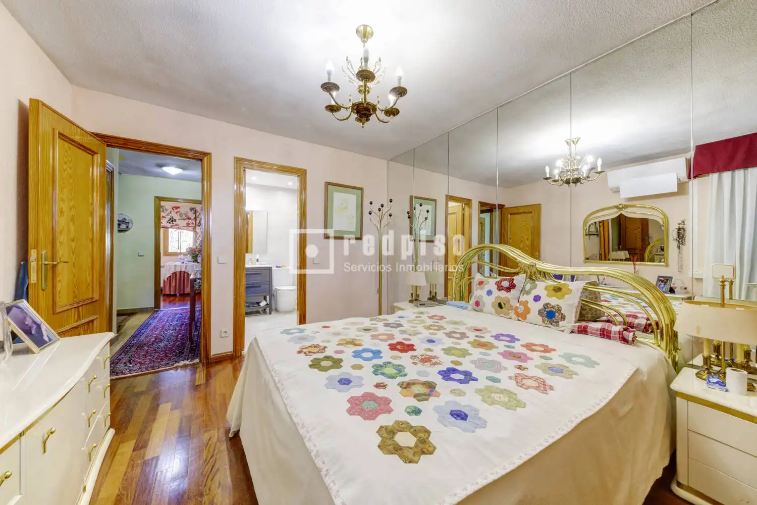 Habitación de Casa o chalet en venta en Las Rozas de Madrid con Aire acondicionado, Calefacción y Jardín privado