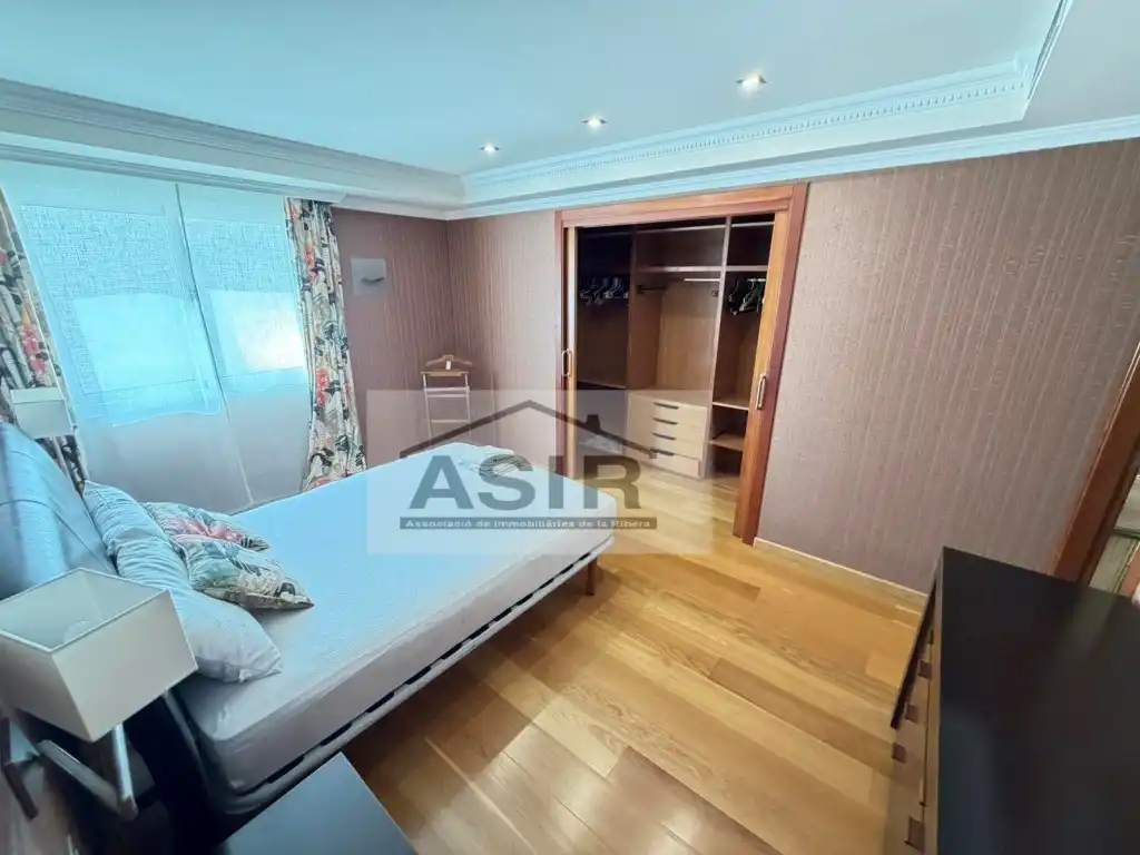 Habitación de Piso de alquiler en Carcaixent con Aire acondicionado, Calefacción y Balcón