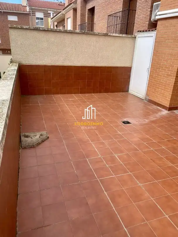 Pis amb piscina en venda a Villamediana de Iregua, imagen 5