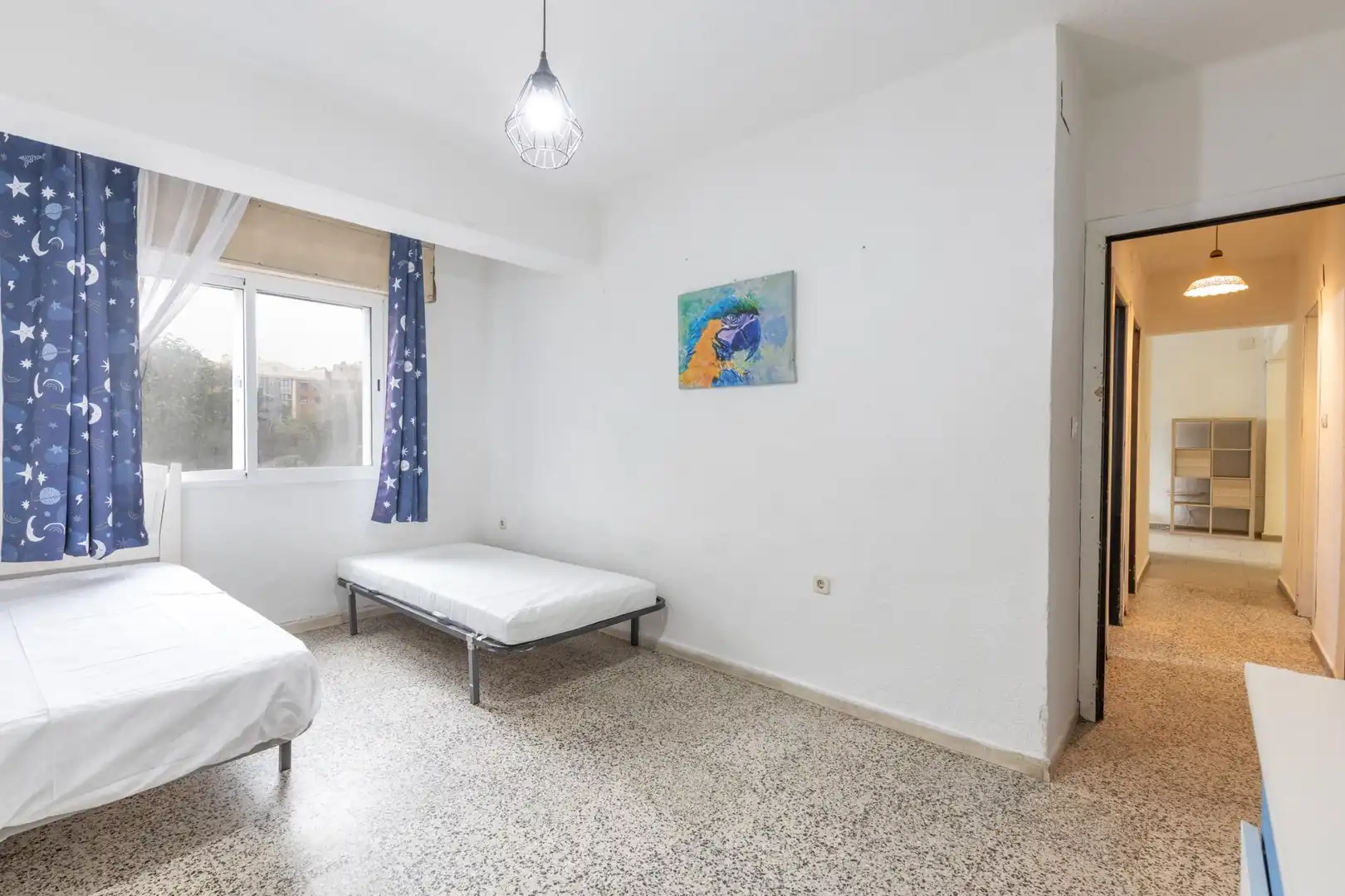 Dormitori de Pis en venda en Granada