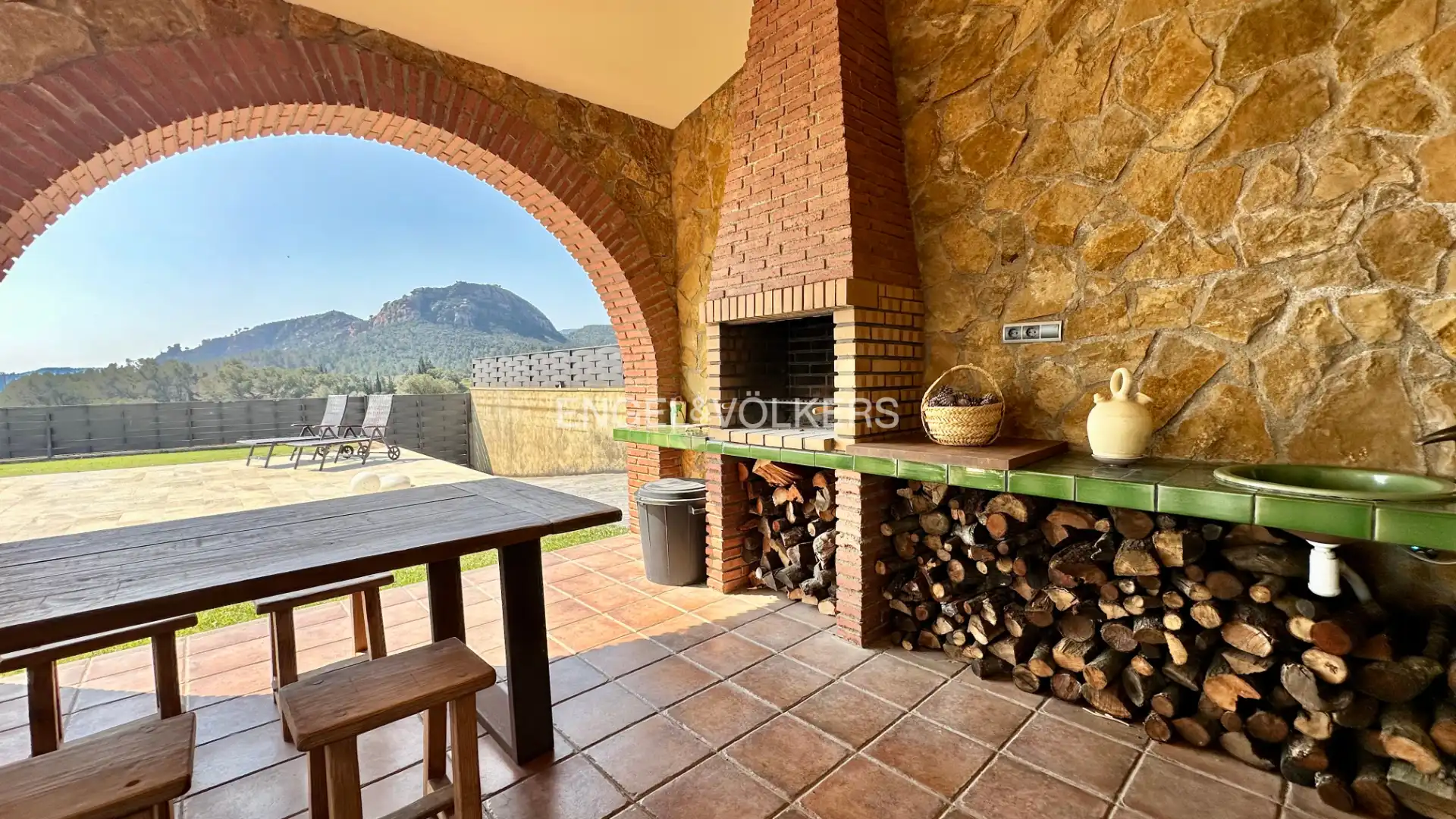 Terrace of Houses for sale in Vilanova d'Escornalbou  with Air Conditioner, Heating and Private garden