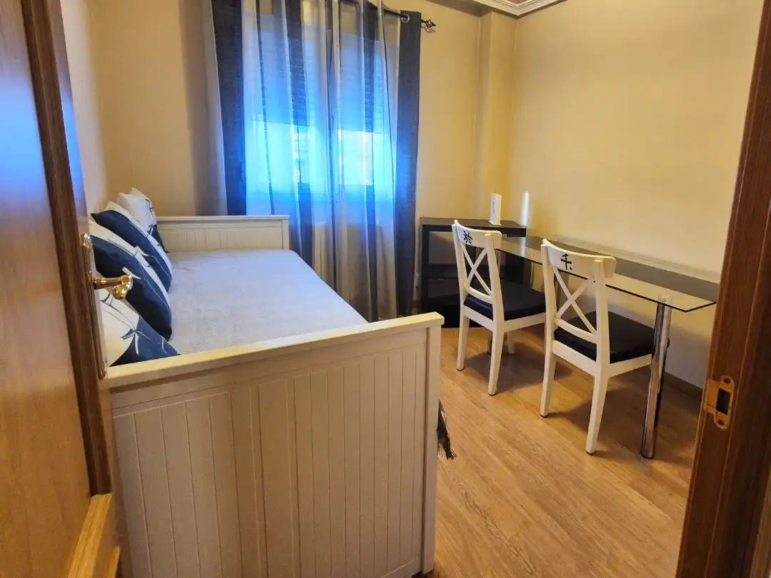 Flat for rent in Calle Carlos Arniches, 7, El Soto - Azorín