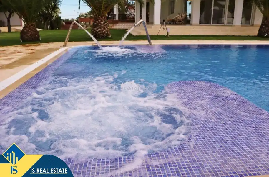 Piscina de Casa o xalet en venda en Alicante / Alacant amb Terrassa, Moblat i Piscina comunitària