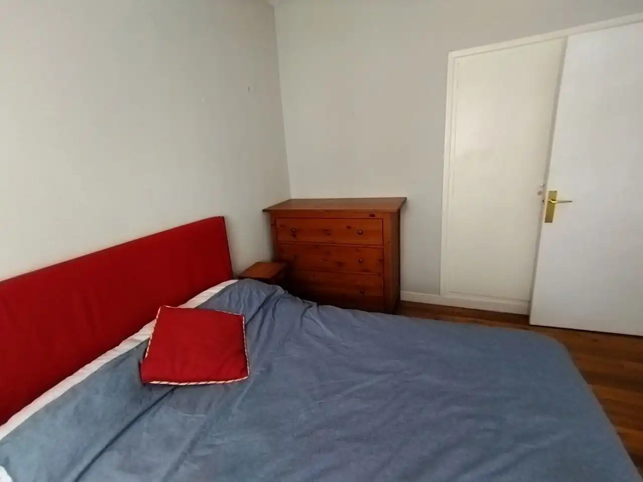 Habitación de Piso en venta en Villarcayo de Merindad de Castilla la Vieja con Calefacción, Amueblado y Horno