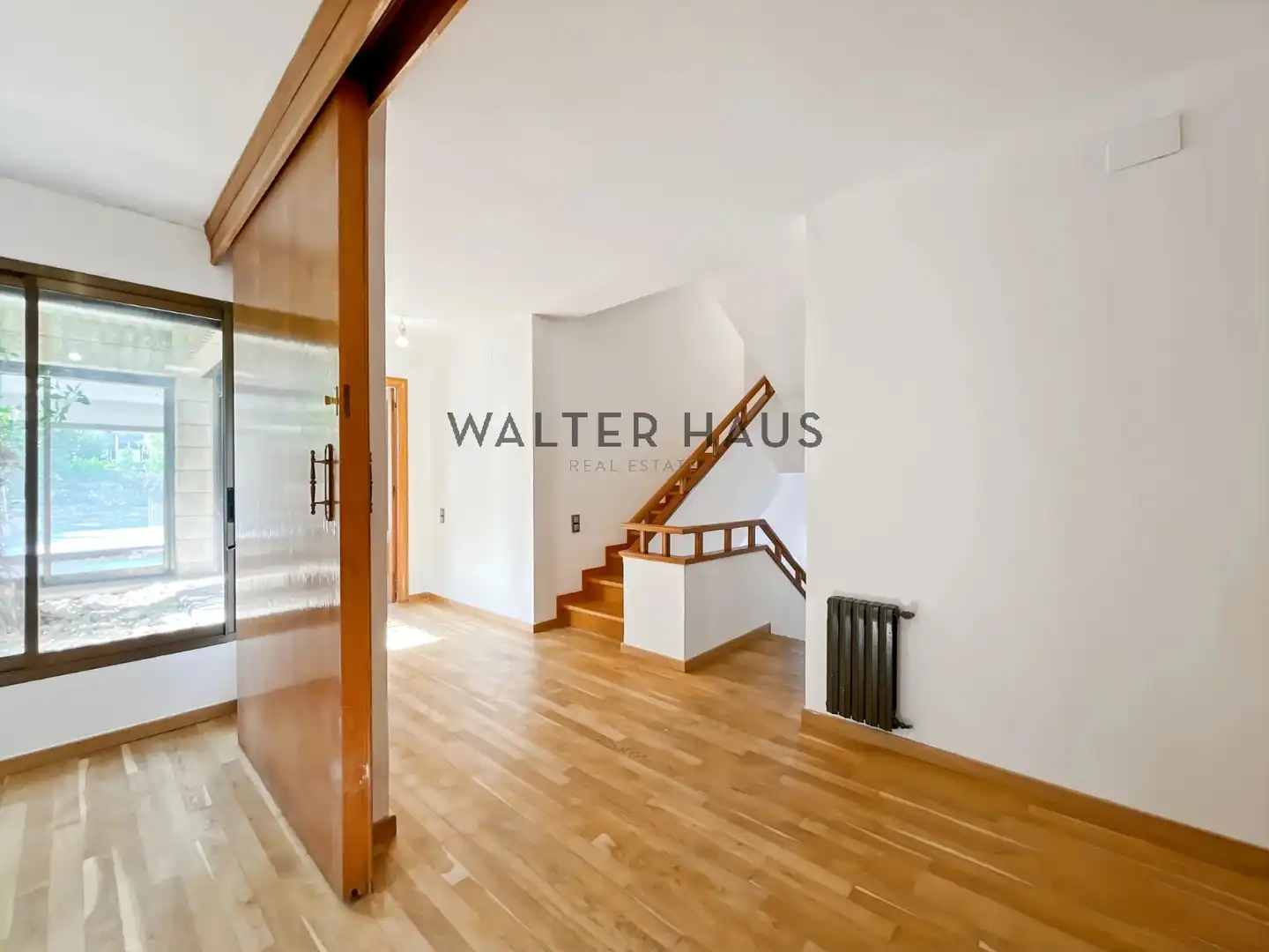 Houses for rent in Carrer d'Àngel Guimerà, L'Eixample