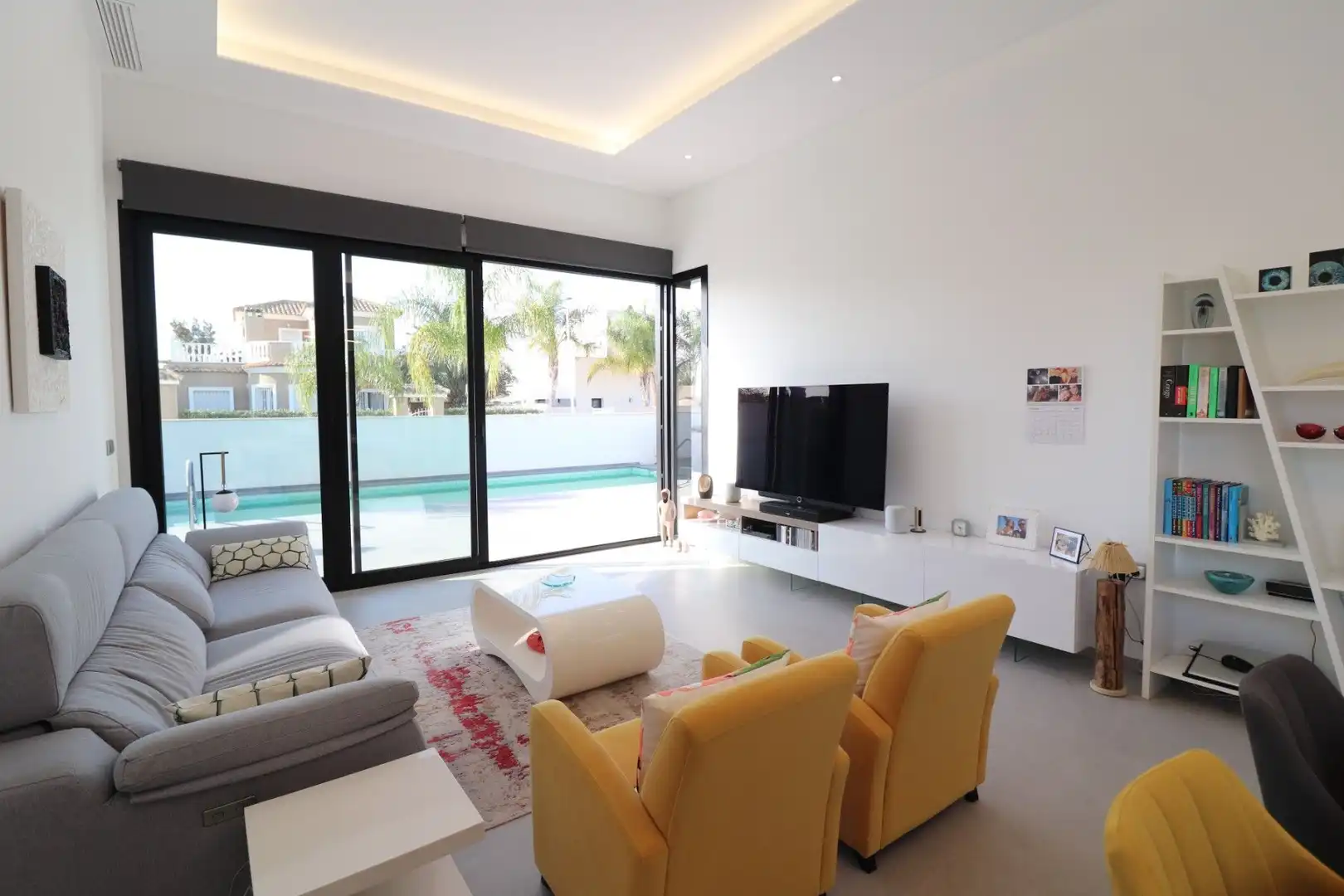 Chalet con piscina en venta en Formentera del Segura, imagen 3