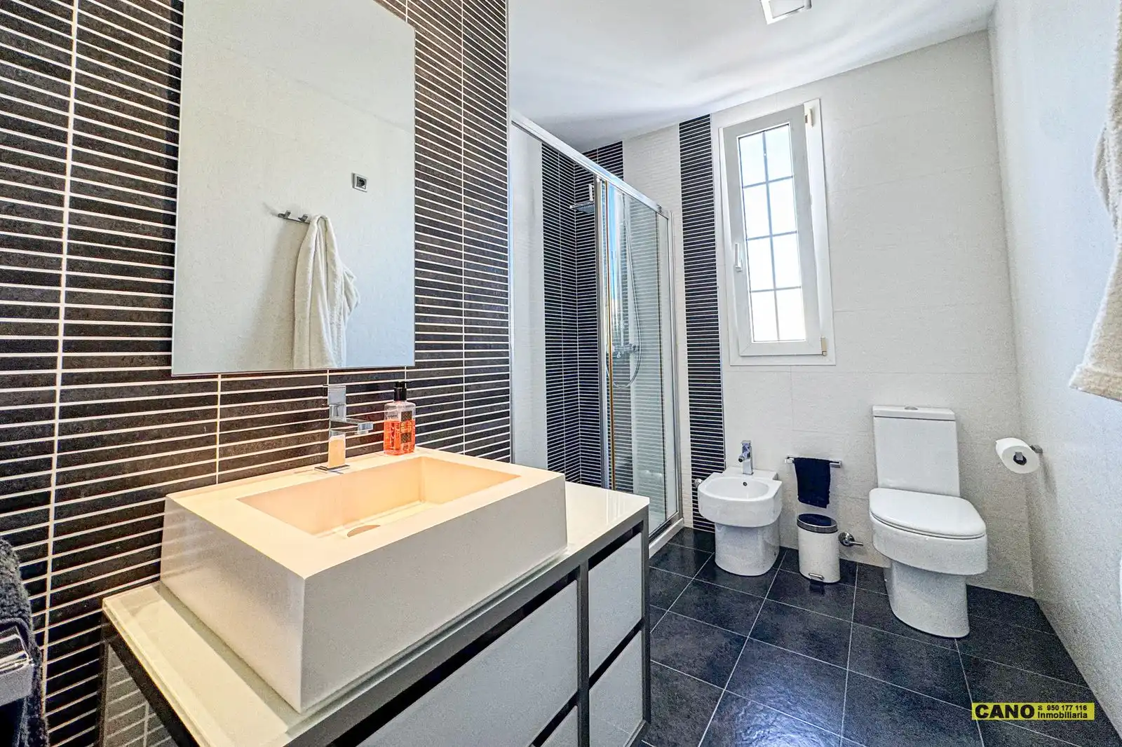 Bathroom of Houses for sale in Roquetas de Mar  with Terrace, Storage room and Swimming Pool