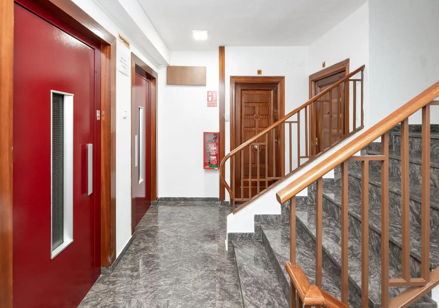 Pis en venda en Granada amb Calefacció, Parquet i Terrassa