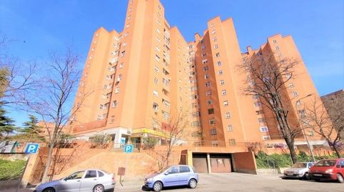 Foto 2 de Apartament en venda a Pablo Neruda, Palomeras Sureste, Madrid Capital