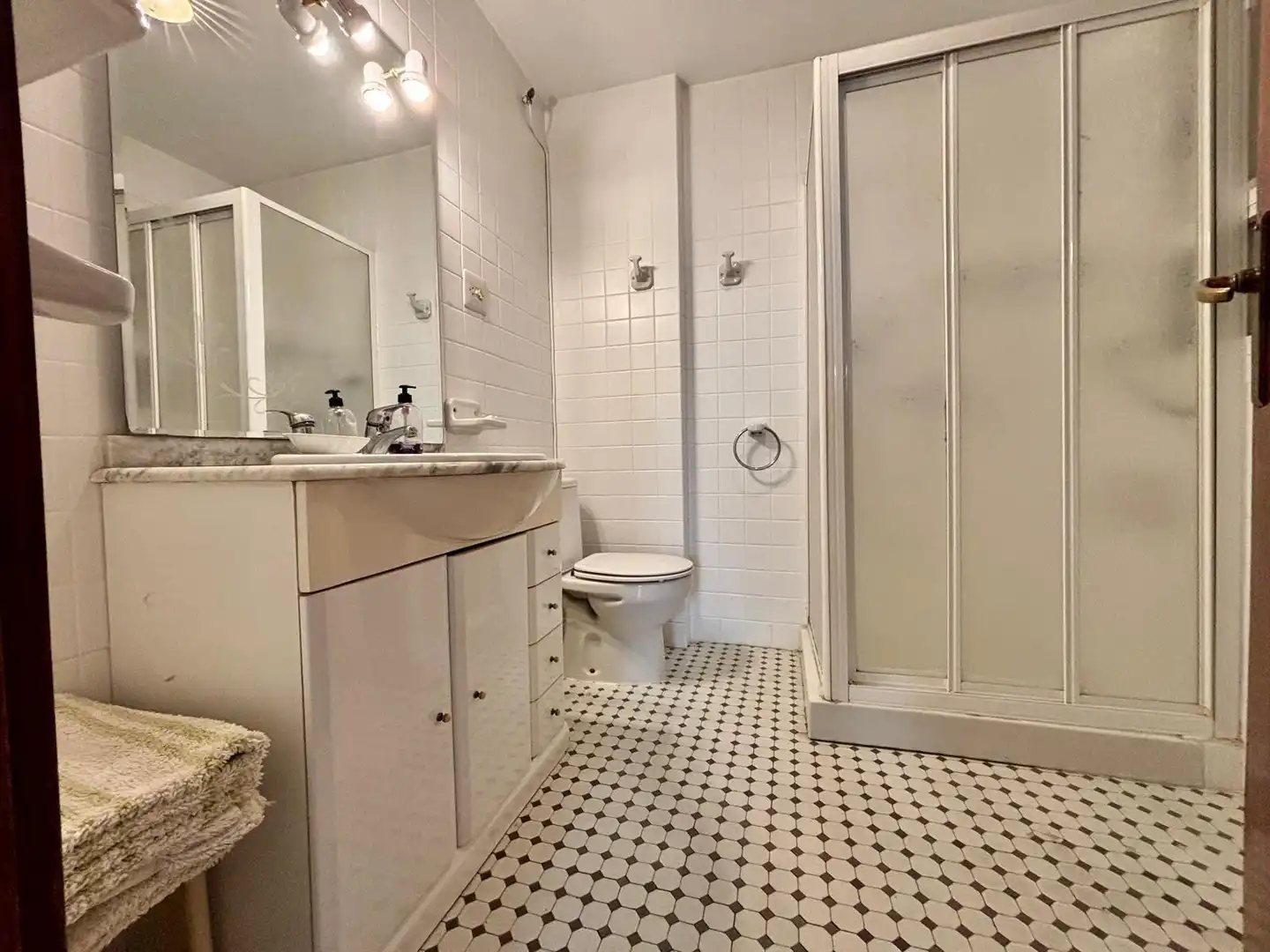 Baño de Piso en venta en Gandia con Calefacción, Terraza y Balcón