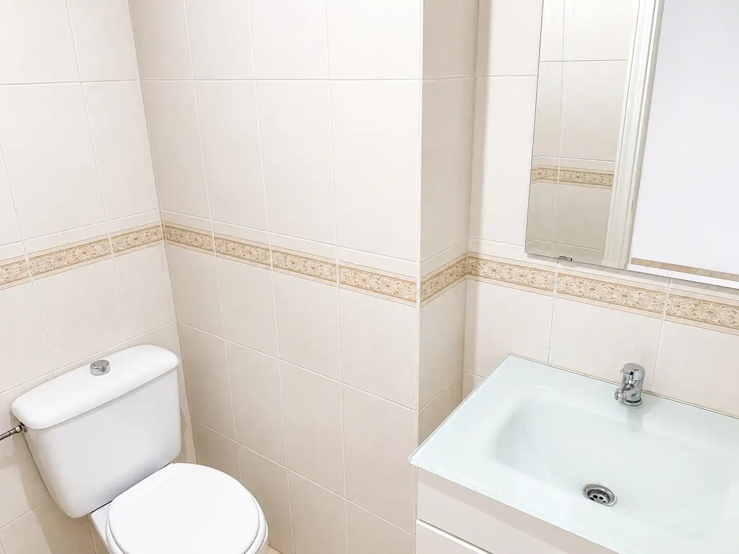 Baño de Piso de alquiler en Las Rozas de Madrid con Aire acondicionado, Calefacción y Terraza