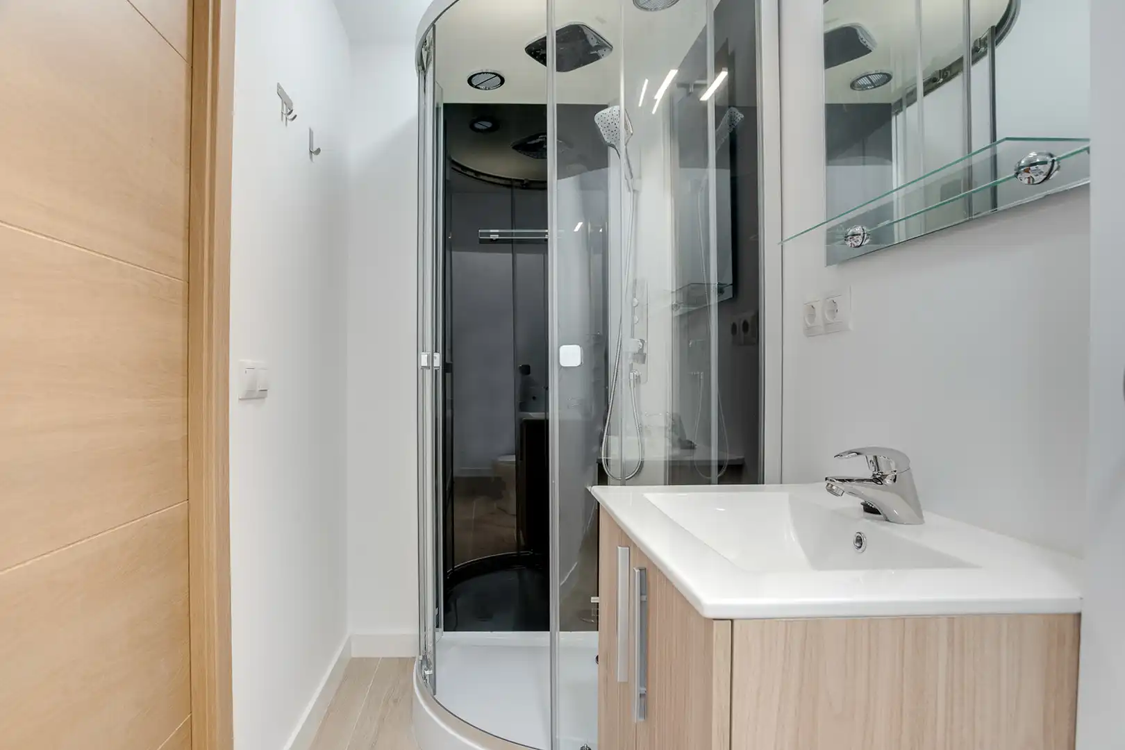 Bathroom of Commercial properties for sale in Granollers