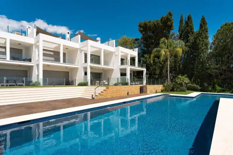 Swimming pool of Detached homes for rent in Marbella  with Air Conditioner, Heating and Private garden