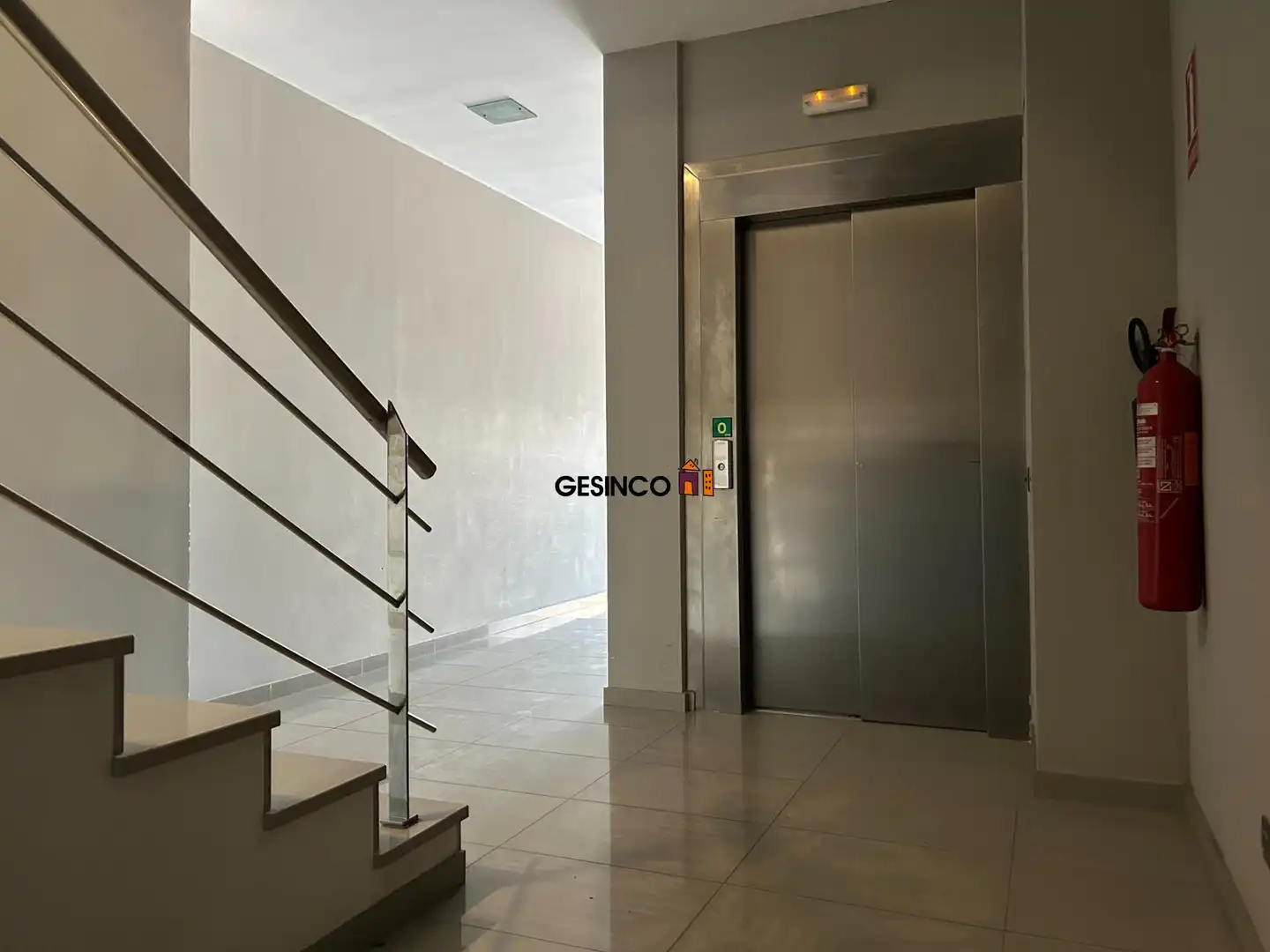 Oficina con ascensor en alquiler en Sant Josep - Zona Hospital, imagen 4