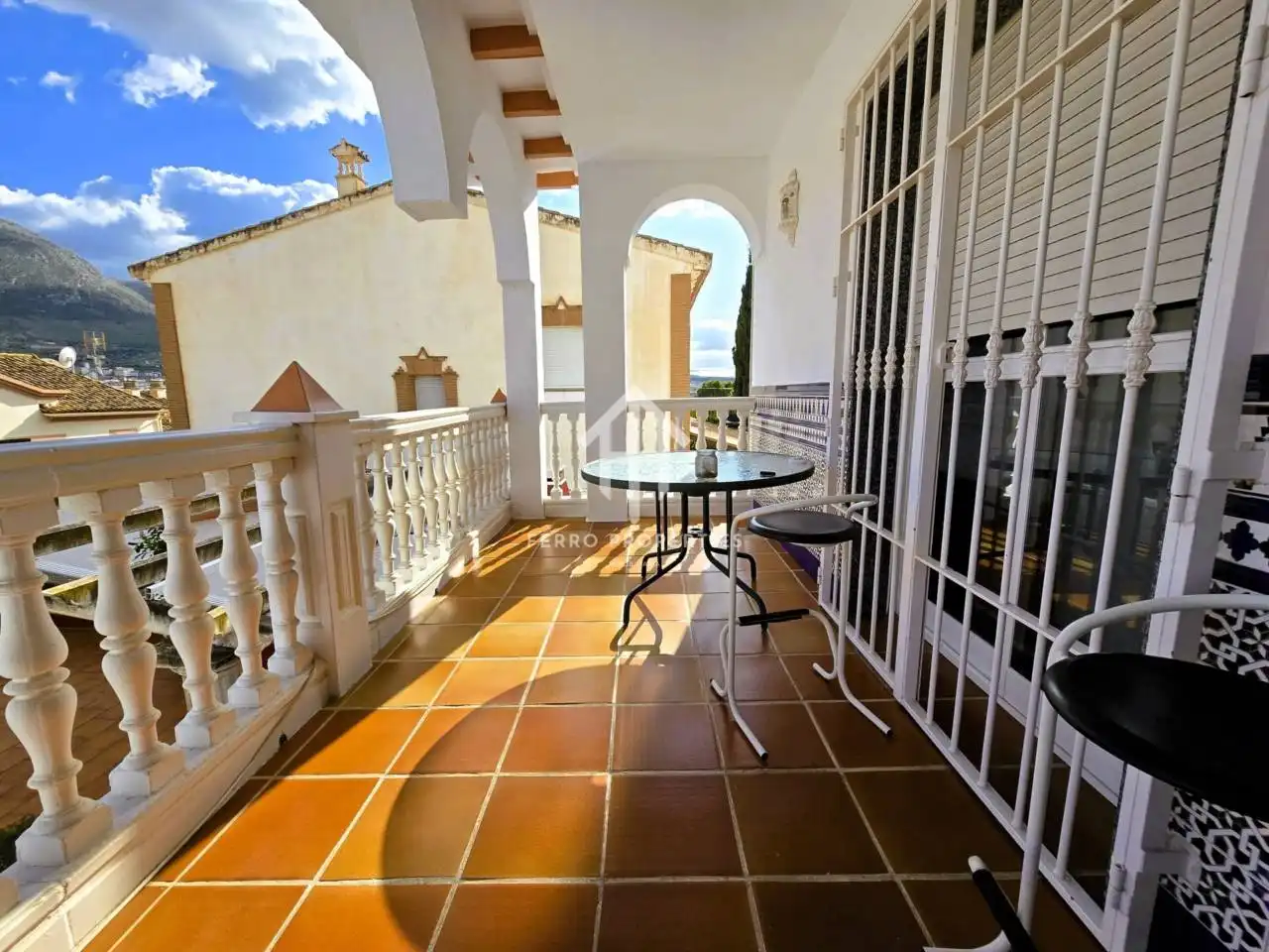 Terrassa de Casa o xalet en venda en Loja amb Jardí privat, Terrassa i Piscina