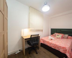 Bedroom of Apartment to share in  Granada Capital