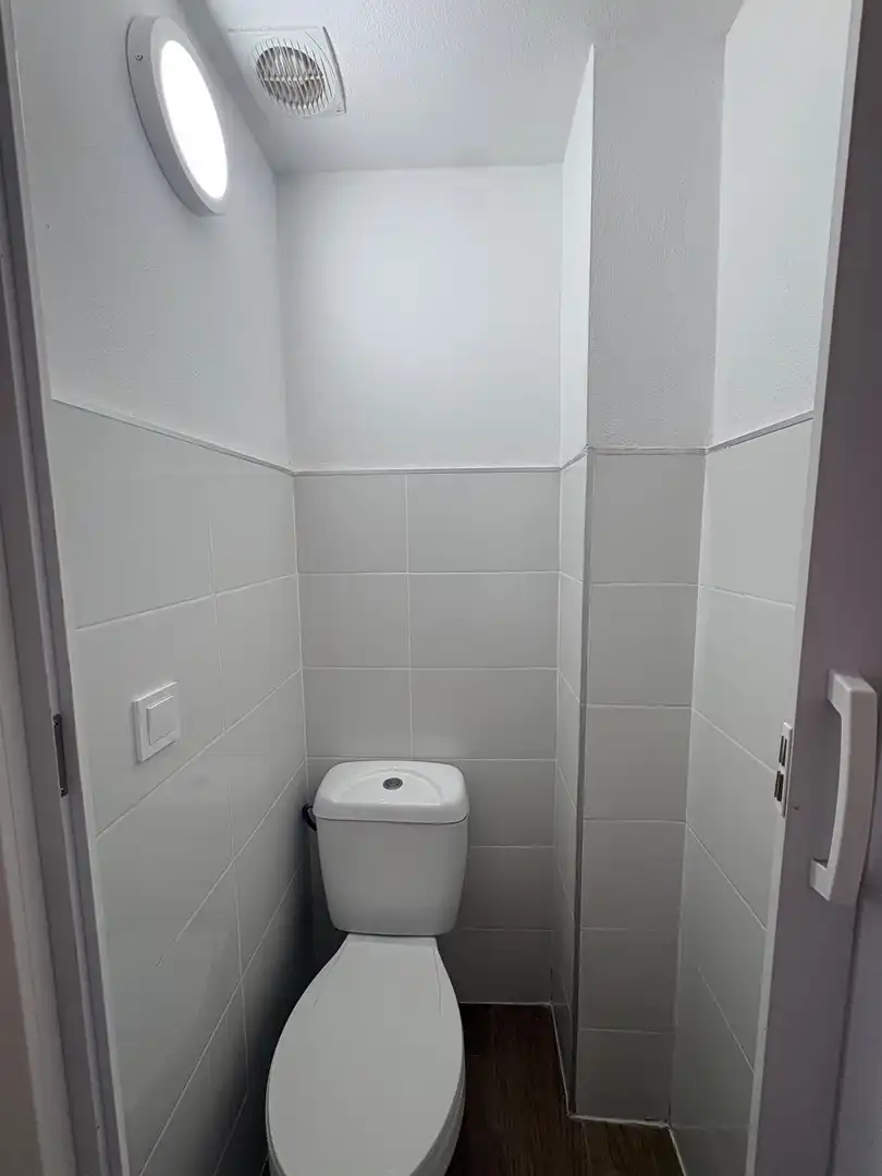 Bany de Edifici en venda en Benaguasil