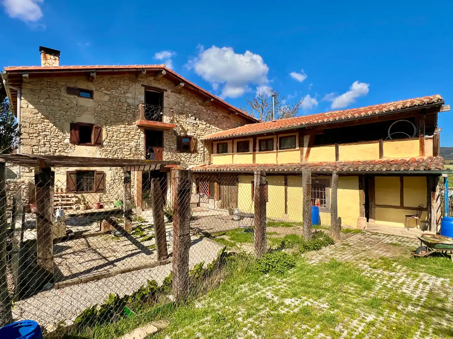 Vista exterior de Casa o chalet en venta en Condado de Treviño con Calefacción, Jardín privado y Parquet
