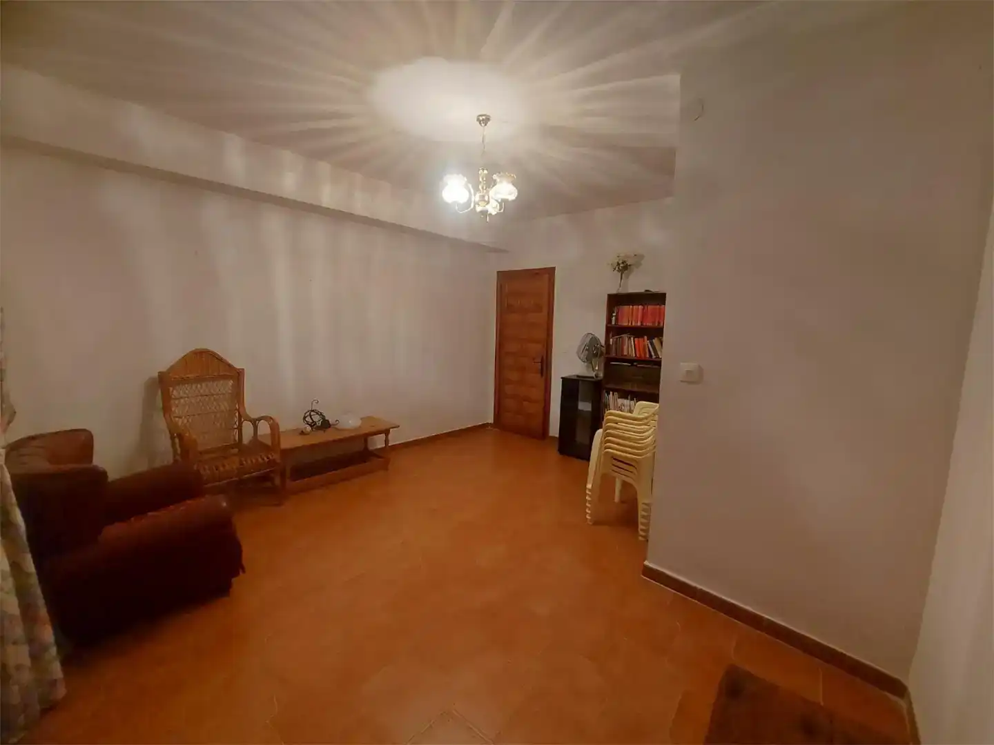 Sala d'estar de Pis en venda en Fuenlabrada de los Montes amb Aire condicionat