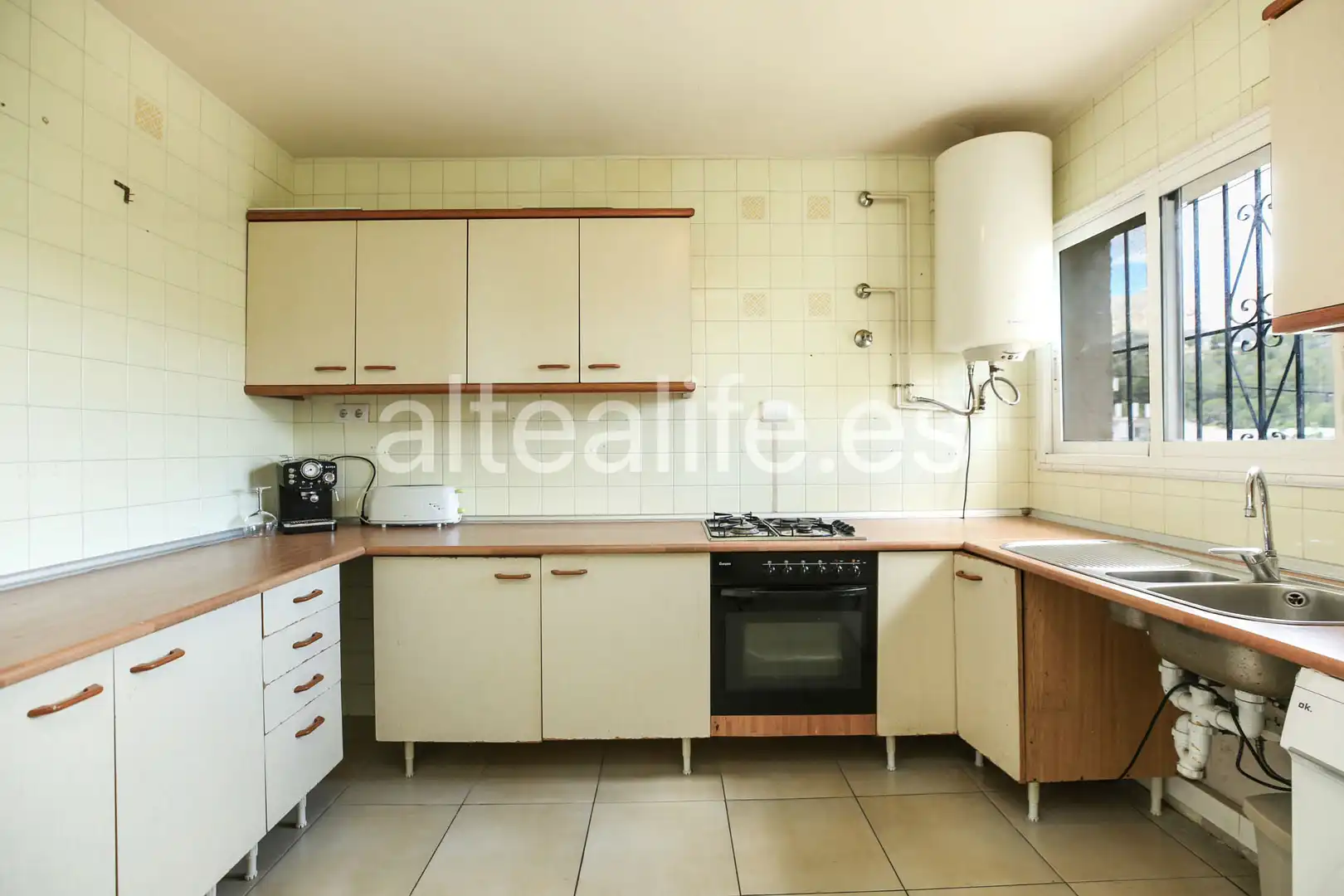 Cocina de Casa o chalet en venta en La Nucia con Aire acondicionado, Jardín privado y Terraza