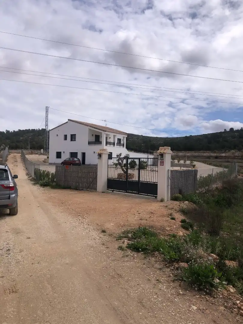 Casa amb piscina en venda a El Pinós / Pinoso, imagen 16