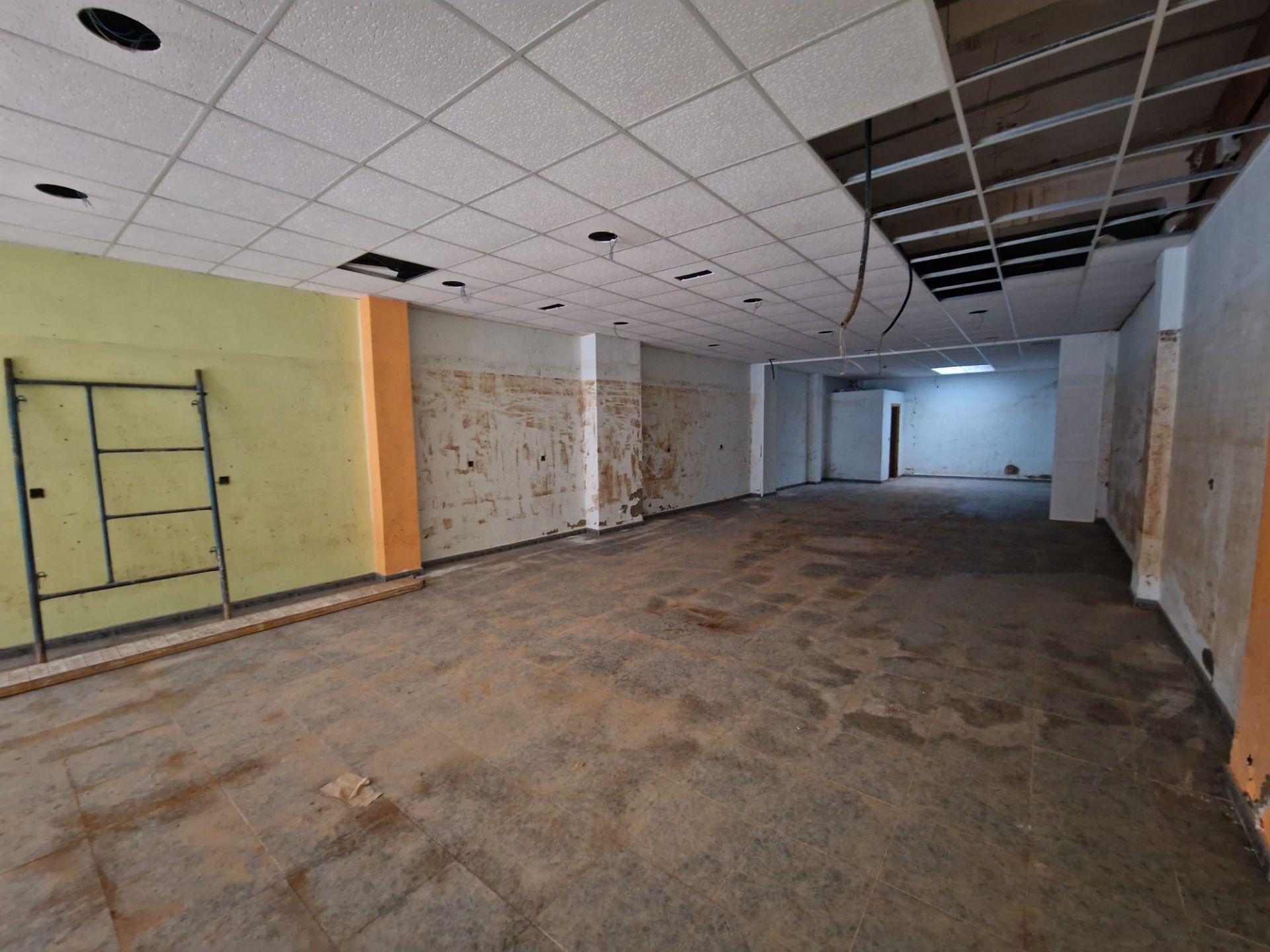 Premises for sale in Benetússer