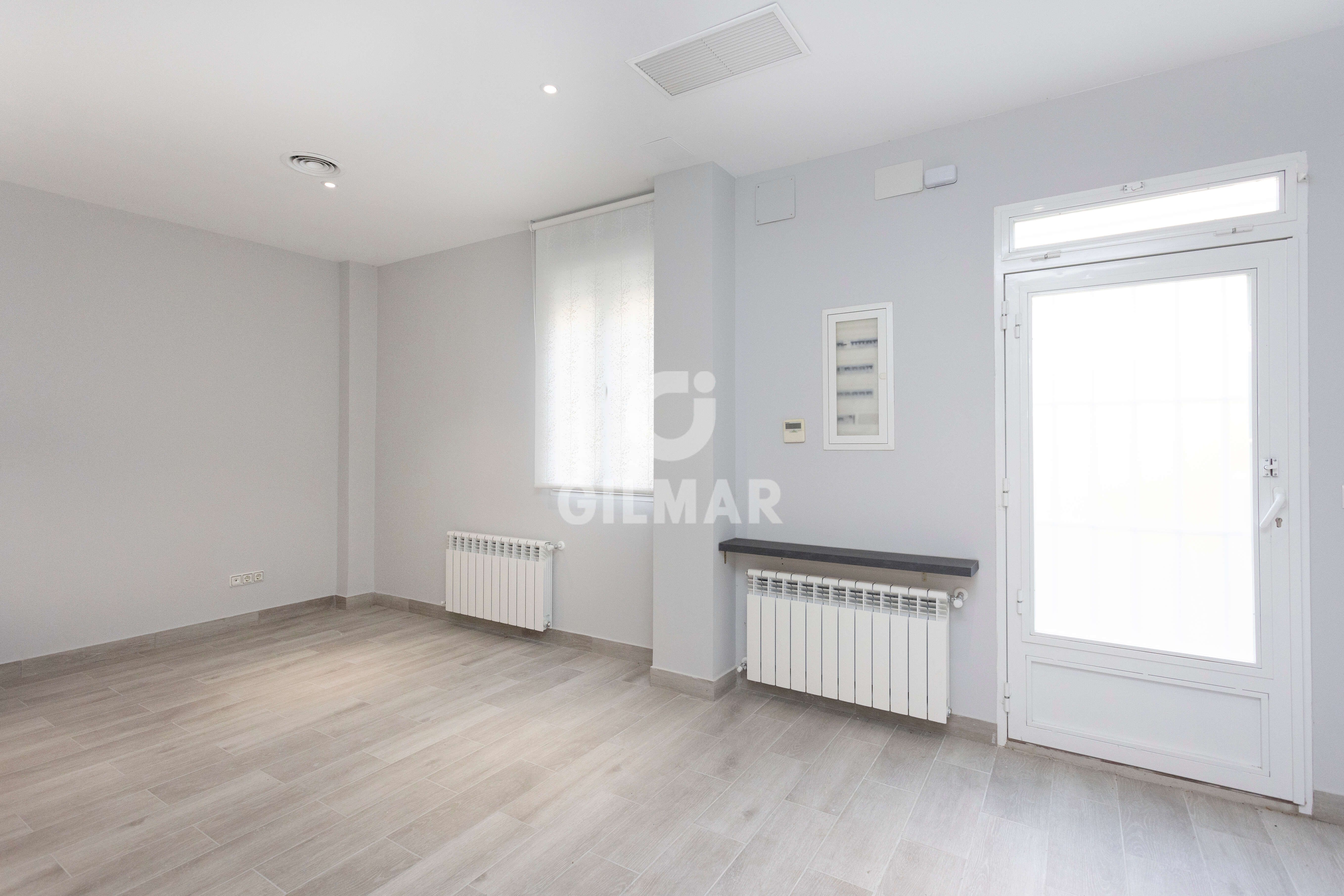 Flat for sale in Campamento, Latina