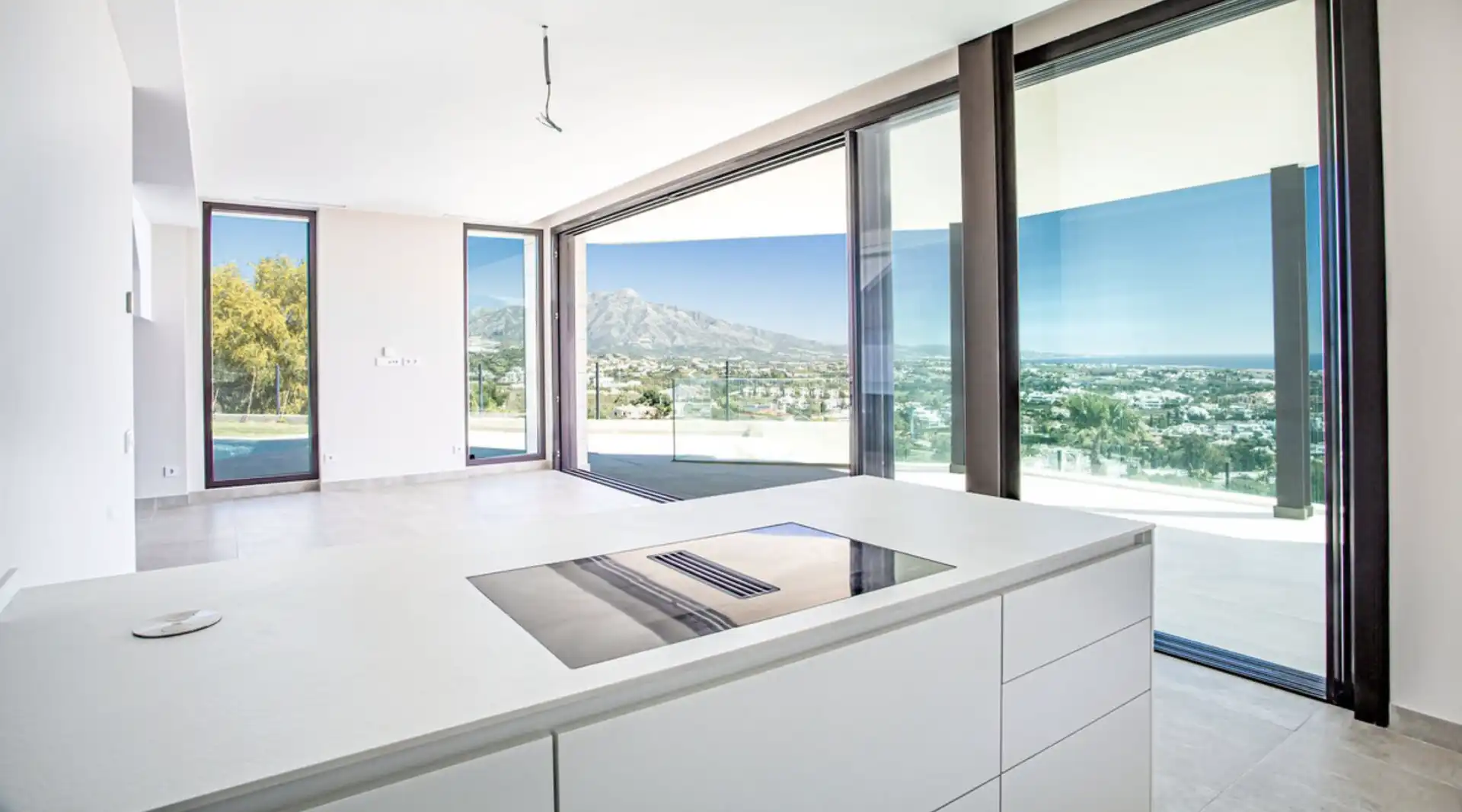 Chalet con piscina en venta en Calle Altos de la Alqueria 6, imagen 2