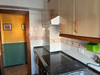 Cocina de Piso en venta en Zaragoza con Calefacción, Amueblado y Horno