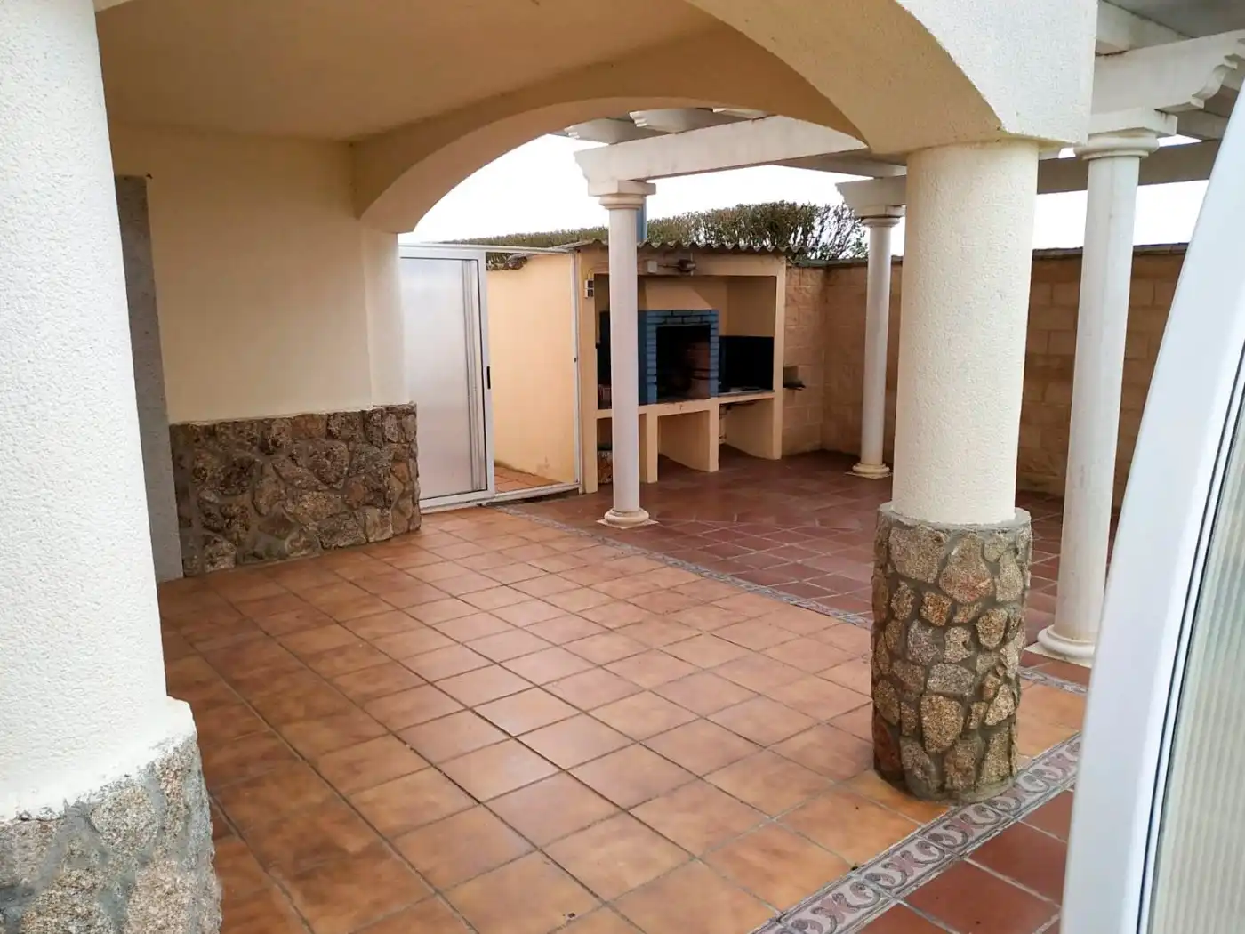 Terrassa de Casa o xalet en venda en Castellanos de Villiquera amb Calefacció, Terrassa i Traster