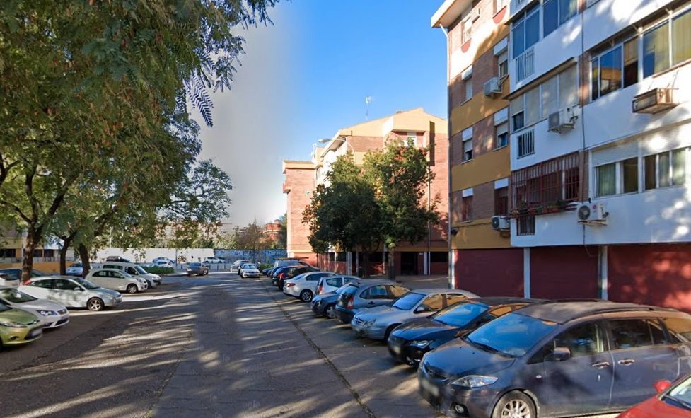 Aparcament de Pis en venda en  Sevilla Capital