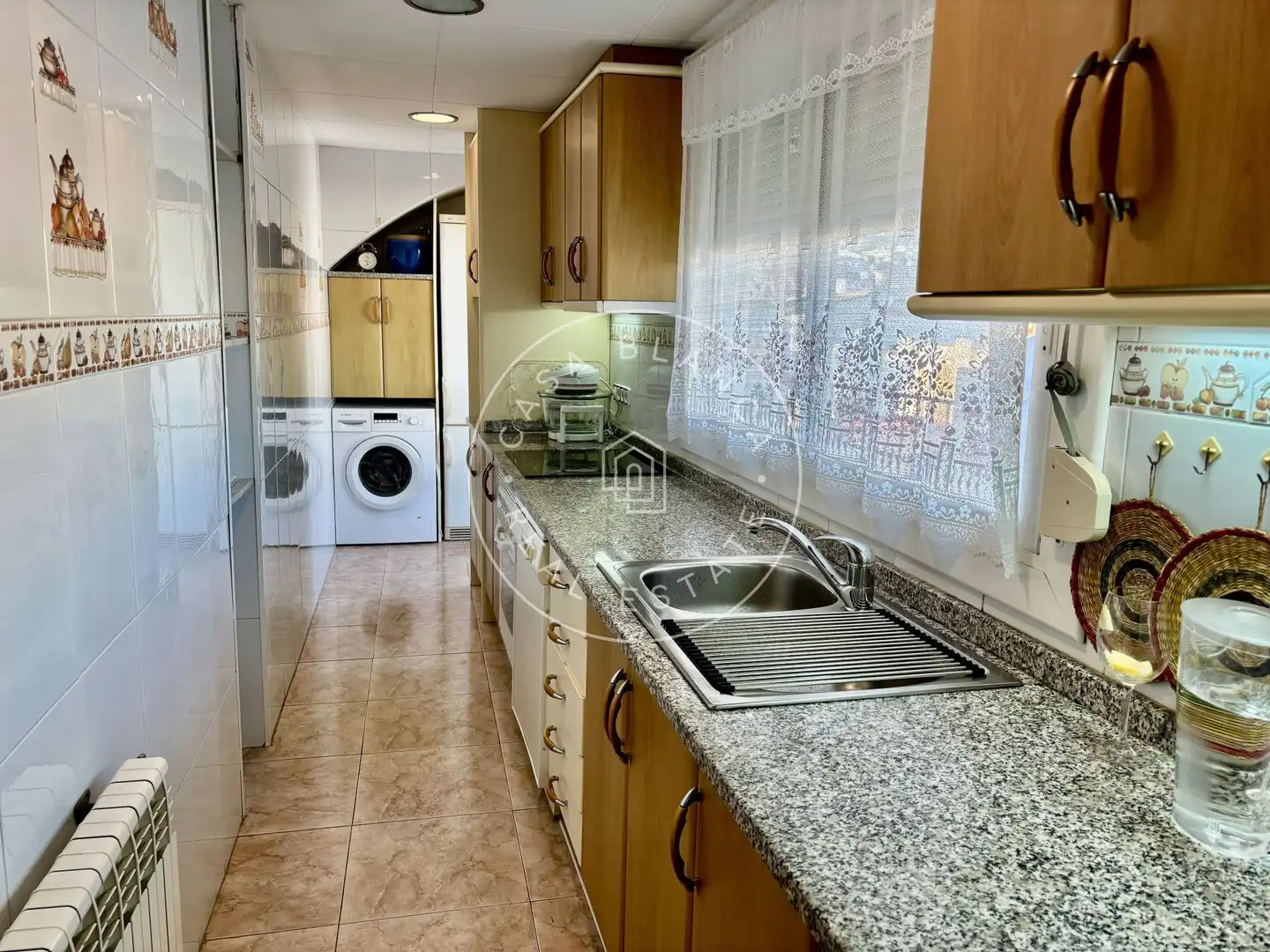Küche von Maisonette zum Verkauf in Lloret de Mar mit Klimaanlage, Heizung und Abstellraum