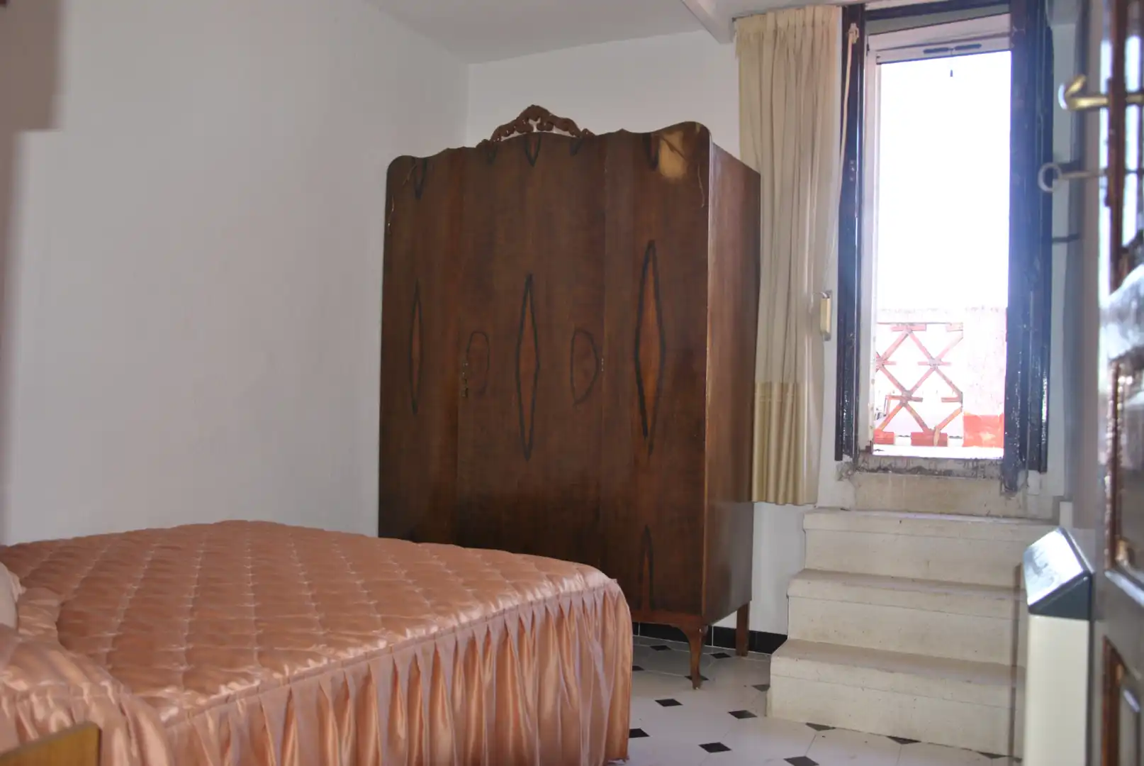 Schlafzimmer von Einfamilien-Reihenhaus zum Verkauf in Tejeda de Tiétar mit Heizung, Terrasse und Möbliert