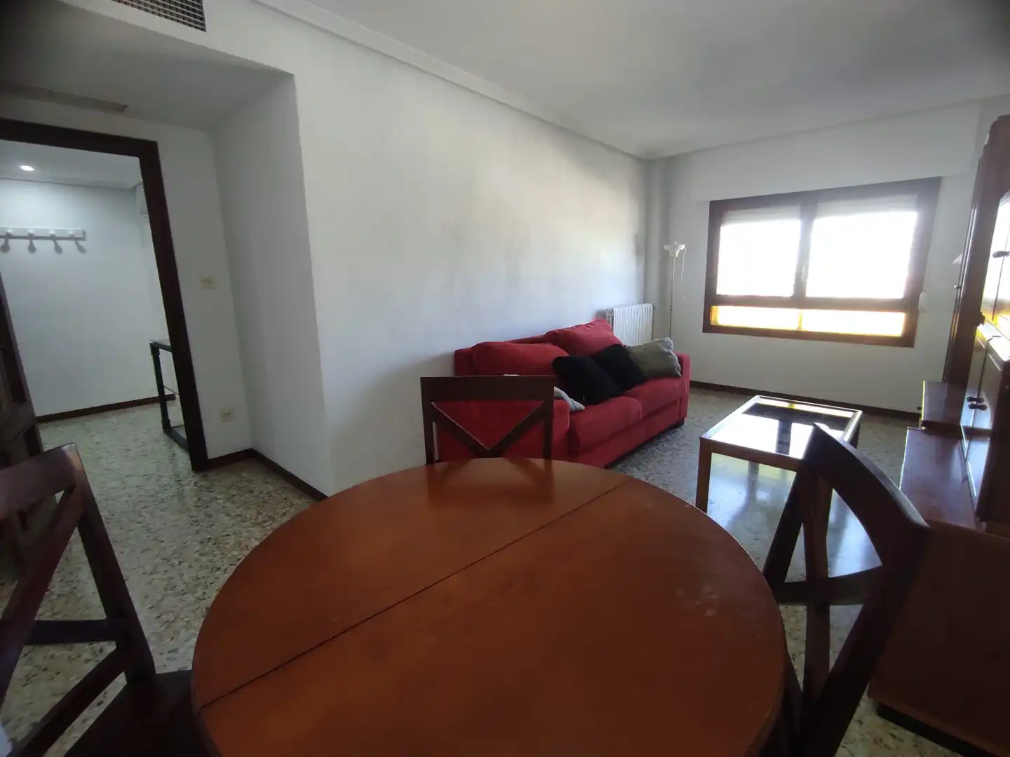 Living room of Flat for sale in Zaragoza  with Air Conditioner, Heating and Oven